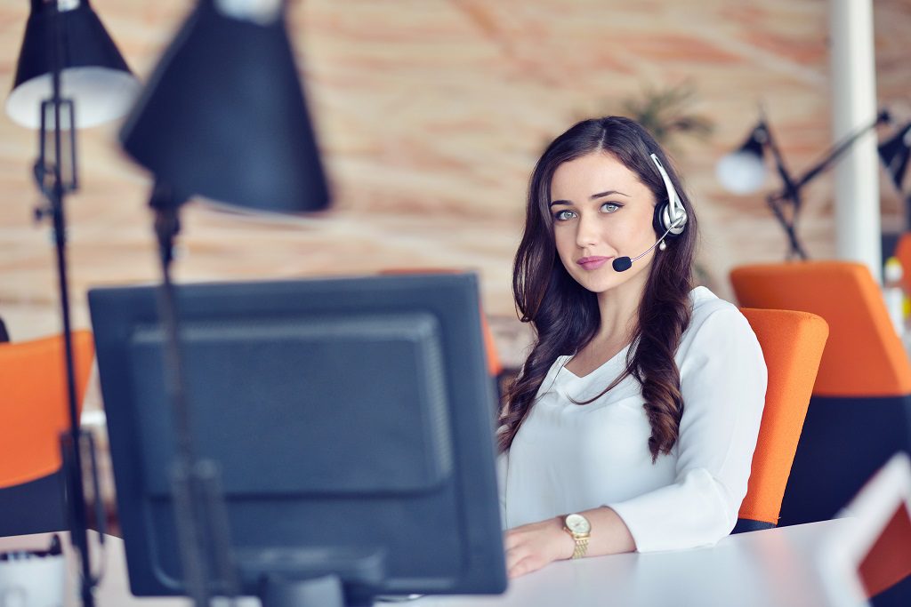 Forfait modulable ou annuel : guide pratique pour choisir votre standard téléphonique externalisé 1 Secrétariat téléphonique externalisé, Abonnement mensuel ou annuel ? Quel choix pour votre TPE/PME en 2026